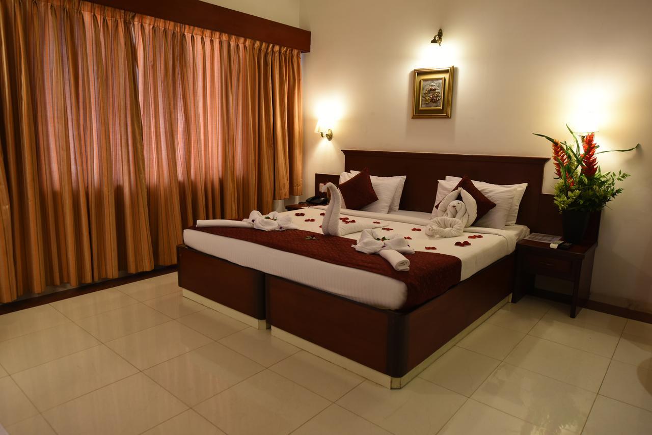 Hotel Rathna Residency Коимбатур Экстерьер фото